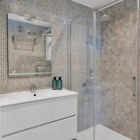 Mediterraneo Beachfront 8 - Center شقة ماربيا